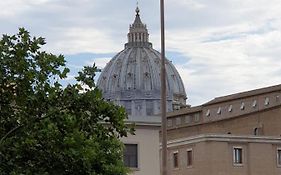Stefano House Vaticano Roma